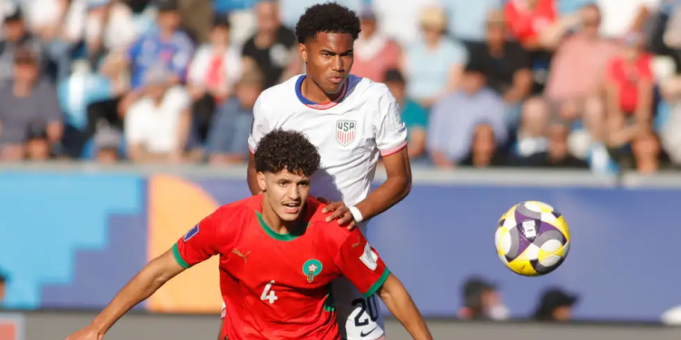 إسماعيل باعوف مدافع المنتخب المغرب