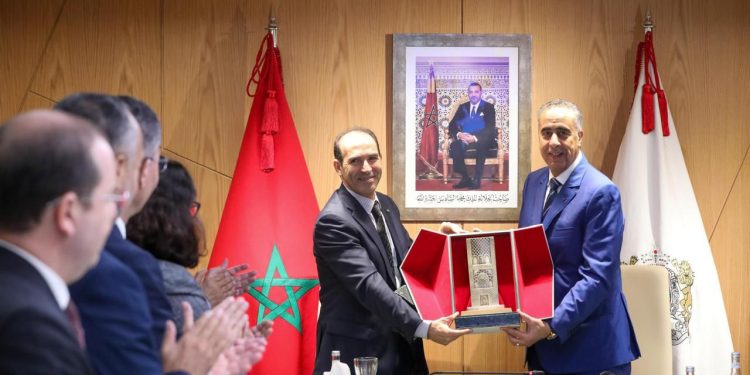 الحموشي يدخل على خط محاربة الرشوة  باتفاقية تعزز التنسيق بين الأمن وهيئة النزاهة