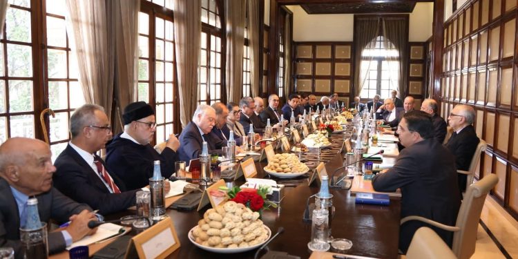 بلاغ من الديوان الملكي حول اجتماع القصر بالأحزاب بخصوص الحكم الذاتي ص قضية الحكم الذاتي لل