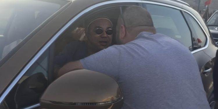 بعد إقرار الحكم الذاتي بالصحراء المغربية… الشرقاوي يحكي قصة جمعته بالملك في طنجة