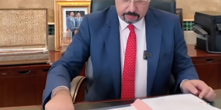 العمدة منير ليموري يزف لسكان طنجة بشرى سارة والانتقادات تلاحقه