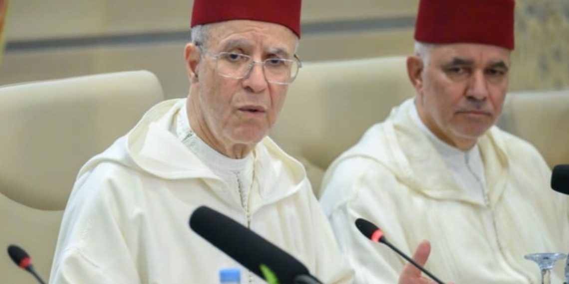   وزير الأوقاف يجرم انتقاد توحيد خطبة الجمعة وخطة تسديد التبليغ