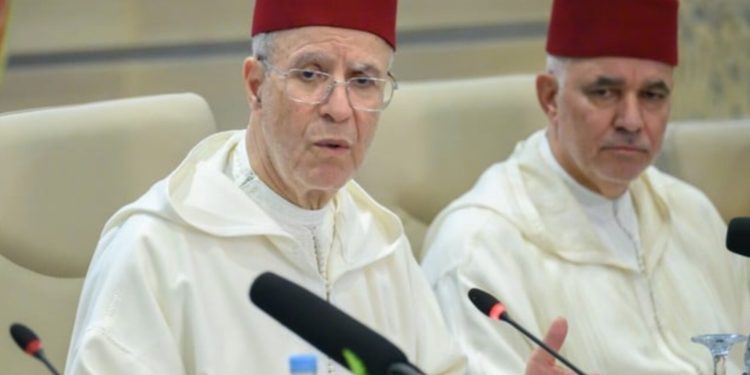   وزير الأوقاف يجرم انتقاد توحيد خطبة الجمعة وخطة تسديد التبليغ