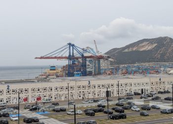 تطور المنطقة الصناعية طنجة المتوسط يلفت إعجاب العالم