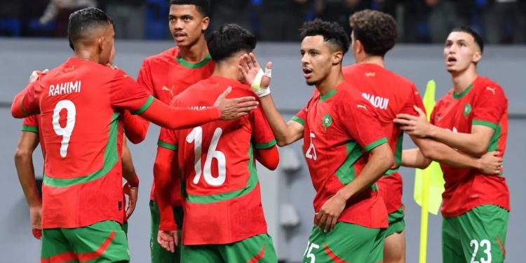 مفاجأة وليد الركراكي في كان 2025 يحظى بإشادة أشهر صحف إسبانيا