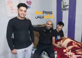 وليد الركراكي يزور مشجعا لنادي اتحاد طنجة في بيته لهذا السبب !!