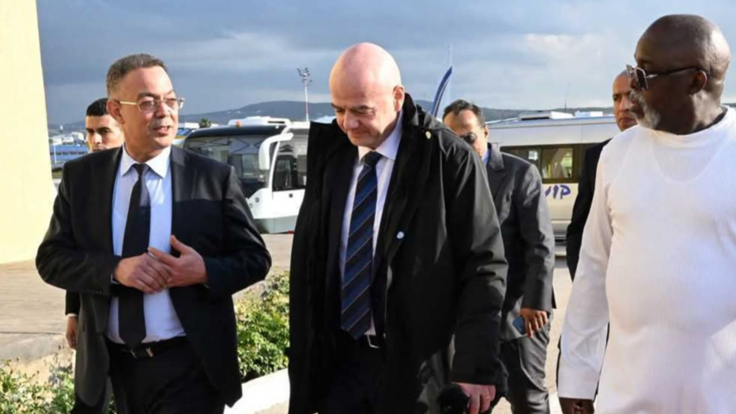 كأس إفريقيا.. موظف في ديوان فوزي لقجع يقصي الصحافة الجهوية من الإشهار العمومي