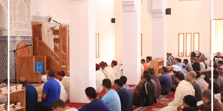 الخطبة الموحدة بالمغرب بين التنظيم والتضييق: حين يتحول الخلاف الإداري إلى اتهام عقدي