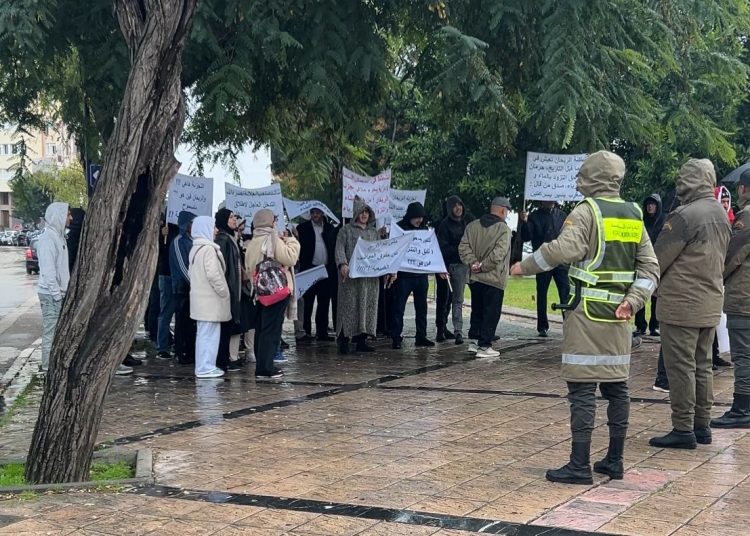 وقفة لملاك تجزئة الريحان بكزناية