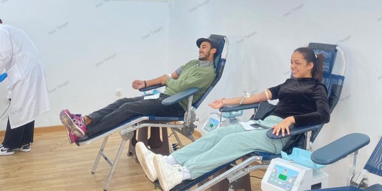 طلبة المعهد الوطني للعمل الاجتماعي بطنجة يهبون لإنقاذ الأرواح