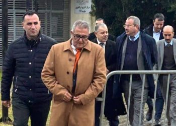 العامل الخلفاوي يتفاعل مع خصاص العرض الصحي بفحص أنجرة