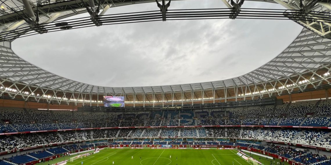 تقنية متطورة وراء صمود عشب ملعب طنجة الكبير في مباراة السينغال وبوتسوانا