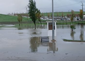 مجمع النخيل بطنجة.. ساكنة العمارة 5 تناشد أمانور شفط مياه الفيضان