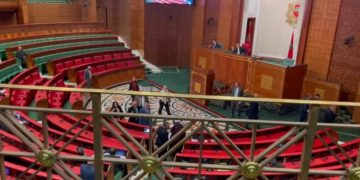 المعارضة تنسحب من مجلس المستشارين احتجاجًا على تعامل الوزير المهدي بنسعيد