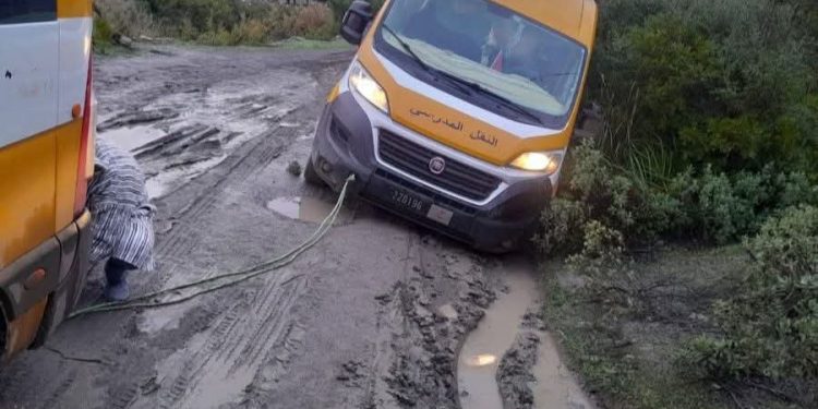 حافلات النقل المدرسي تغرق في ضواحي شفشاون…