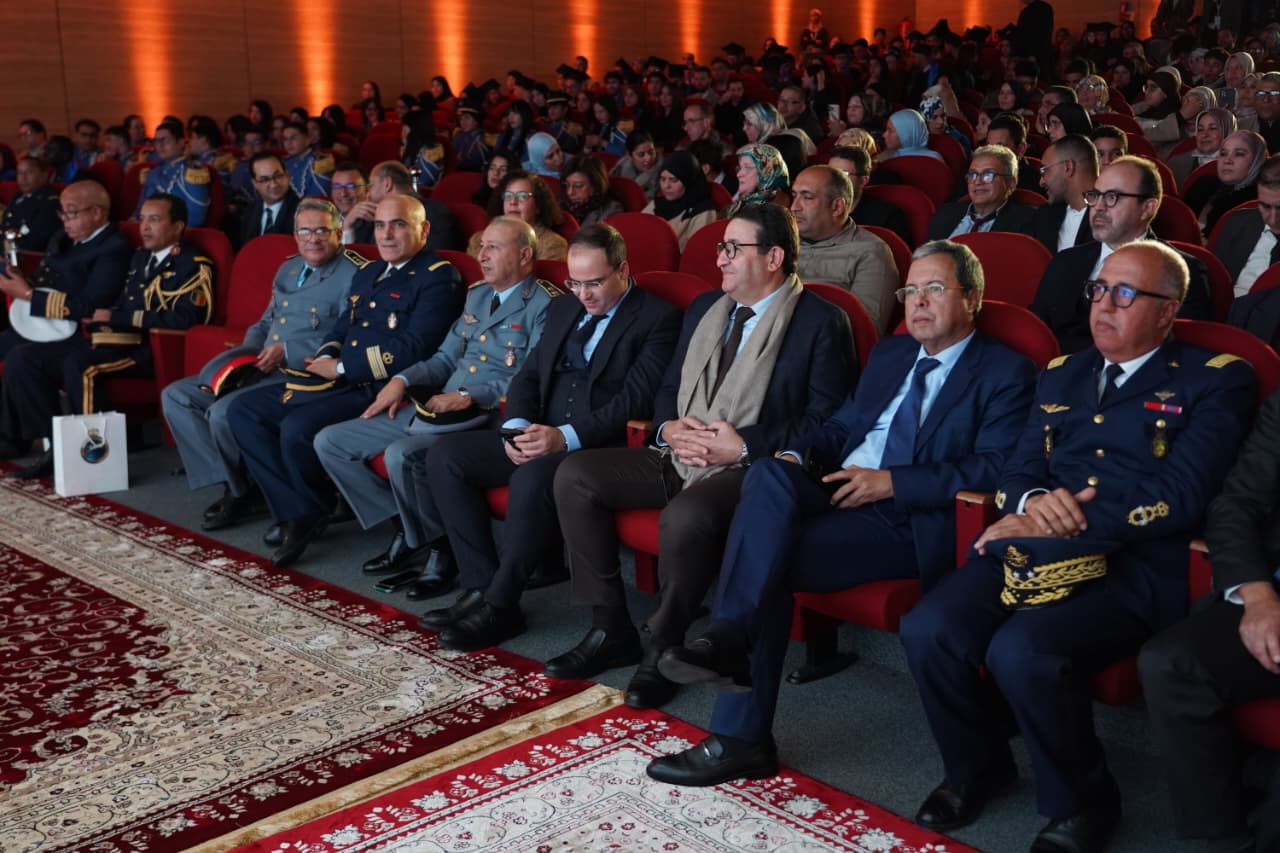 إقليم النواصر.. أكاديمية الطيران تحتفي بتخرج الفوج الجديد