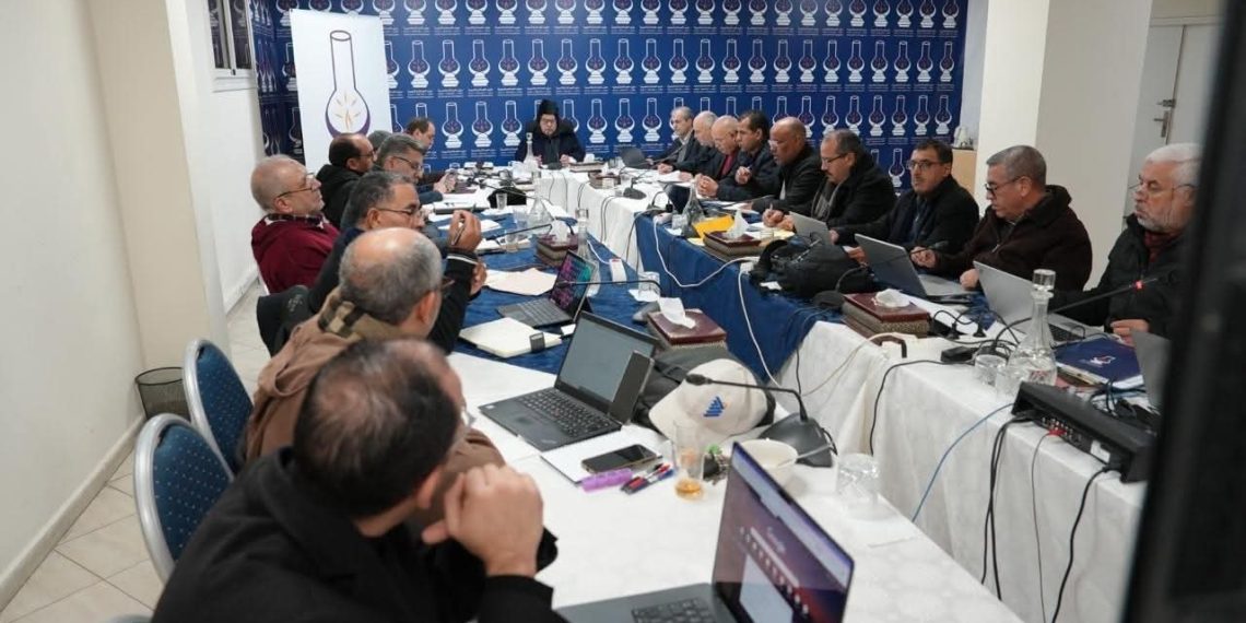 حزب العدالة والتنمية يتضامن مع العدول والمحامين ويرفض "استقواء وهبي" بالأغلبية