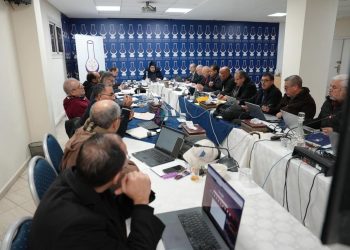 حزب العدالة والتنمية يتضامن مع العدول والمحامين ويرفض "استقواء وهبي" بالأغلبية