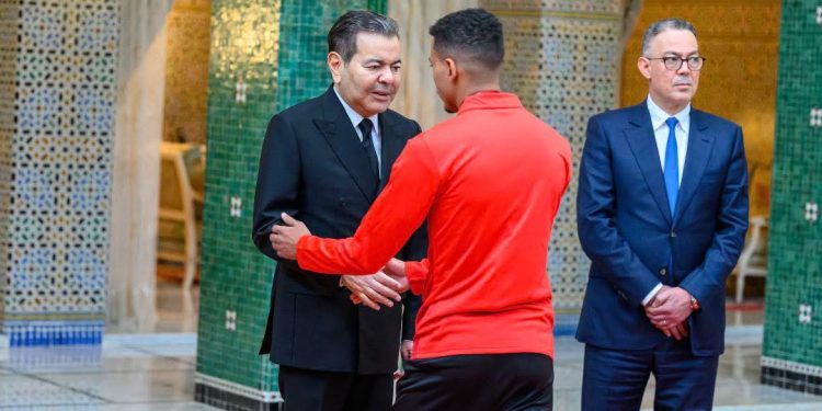 بتعليمات ملكية الأمير مولاي رشيد يستقبل المنتخب المغربي لكرة القدم