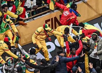 مديرية الأمن الوطني توضح بشأن وفاة حارس أمن مغربي بملعب الأمير مولاي عبد الله 