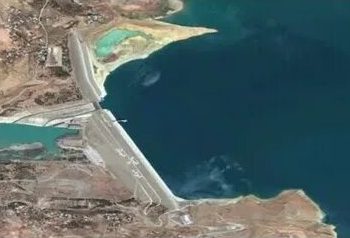 سد الوحدة على بعد 4 أيام من الامتلاء بنسبة 100%… فما مصير الحمولة الزائدة؟