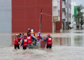 خبير مغربي يعيش في أمريكا ينتقد نظام إدارة الفيضانات في القصر الكبير