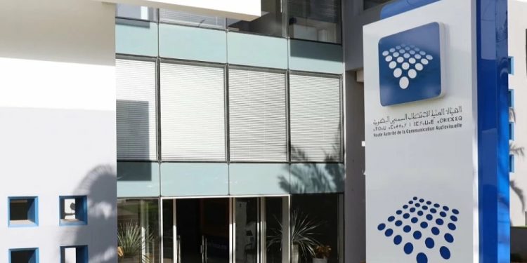 الهاكا تصفع صحفي براديو مارس نعت إبراهيم دياز "بالحمار"