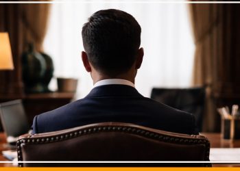 رئيس جماعة يغرق نفسه في الديون ويُغير مقر سكناه متذرعا بنظرية المؤامرة