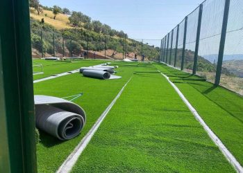 تجهيز ملعب قرب بملوسة يثير الجدل .. ورئيس الجماعة غي قفص الإتهام