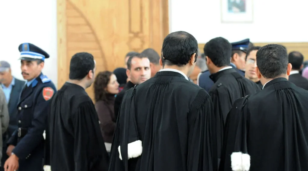 هيئات المحامين بالمغرب تعلن التصعيد وتدخل في إضراب وطني شامل