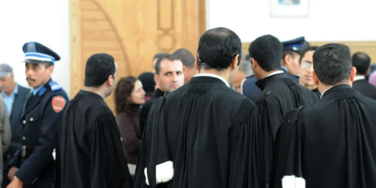 هيئات المحامين بالمغرب تعلن التصعيد وتدخل في إضراب وطني شامل