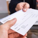 القانون 71.24 للشيكات يدخل حيز التنفيذ ويخفف العقوبات الحبسية على الشيك بدون رصيد