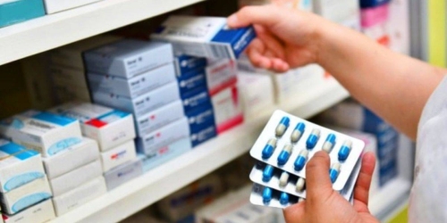 مجلس الحكومة يقر تعديلات على مدونة الأدوية ويصادق على مرسوم يهم طلبة الطب