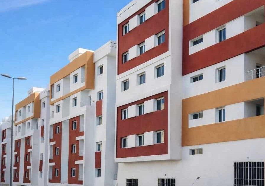 تعثر تسليم شقق مشروع “المنزل 2” باجزناية يثير الجدل