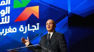مزور يدعو التجار إلى ابتكار حلول جديدة لمواكبة تحولات القطاع 