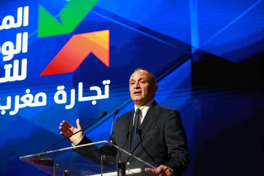 مزور يدعو التجار إلى ابتكار حلول جديدة لمواكبة تحولات القطاع