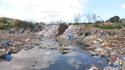 مدخل طنجة تحت رحمة نفايات البناء… اختلالات في التدبير وتأخر الحلول
