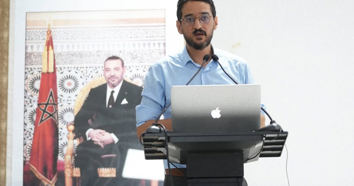 حسن خرجوج يعزز مهارات التواصل الرقمي والعمل الانتخابي لدى شباب البام ببوزنيقة