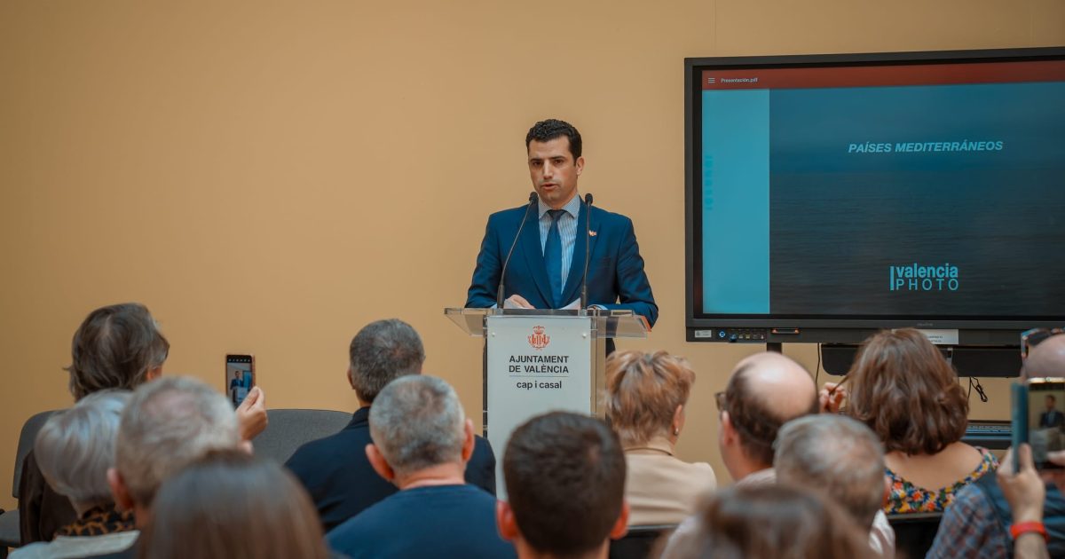 المغرب يعزز حضوره الثقافي في إسبانيا عبر مشاركته كضيف شرف في “ValenciaPhoto 2026”