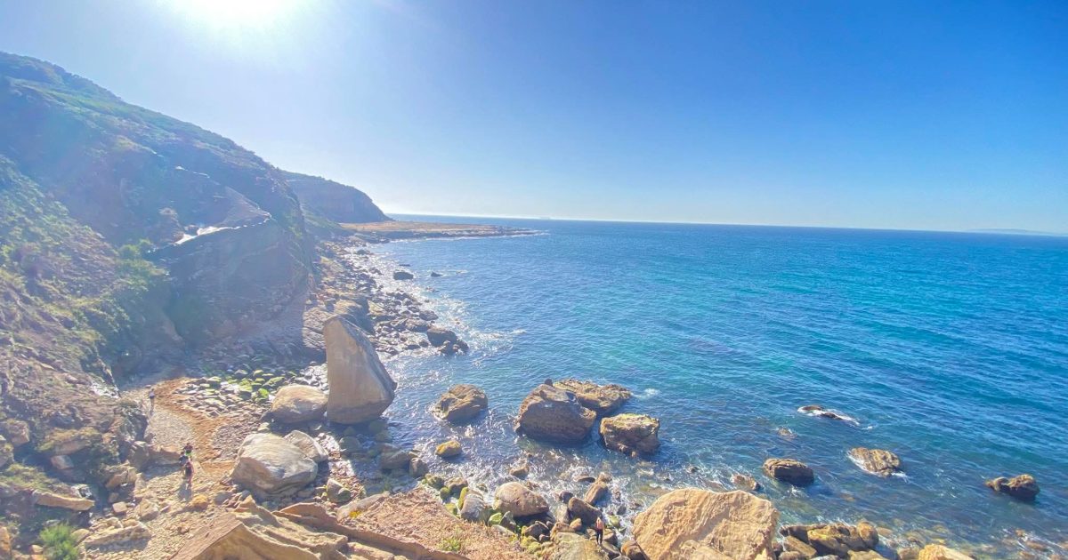 فعاليات مدنية بطنجة تطالب بإيقاف أشغال تهييء طريق " قطعا دالزهاني"