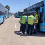 طنجة على صفيح ساخن.. سائقو الحافلات يعتزمون الإضراب بسبب فشل "إيصال المدينة" في التسيير
