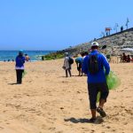 شاطئ مرقالة بطنجة.. حملة تنظيف تعيد اللمعان إلى رماله الذهبية