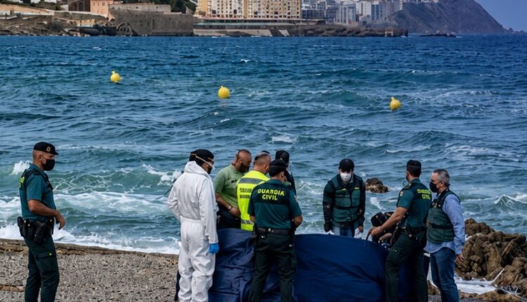 دفن جثامين المهاجرين في سبتة.. معطيات جديدة تنفي شمول المغاربة بقرار الدفن في المدينة