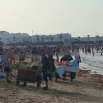 في ذروة الموسم الصيفي.. الفوضى تغتال جمالية شاطئ طنجة وتستنفر الغيورين على المدينة