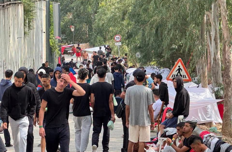موجة العبور الجماعي إلى سبتة تخلف أكثر من 1000 مصاب وعودة 69500 مهاجر إلى المغرب