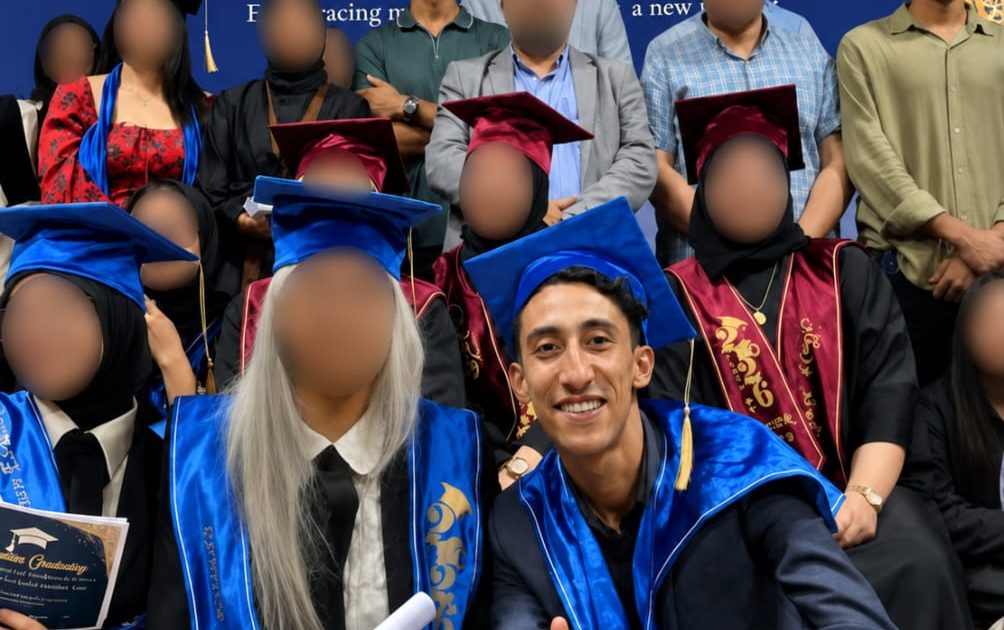 معاذ بوشعرة.. من الانقطاع عن الدراسة إلى نيل الماستر بميزة "حسن جدا"