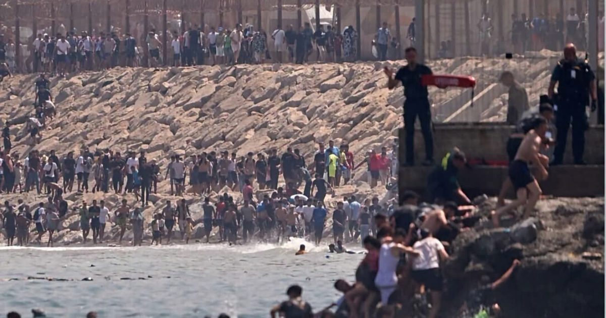 كيف تطورت قضية سبتة من 8 يوليوز إلى 30 يوليوز قبل دخول مجموعة جزائرية على خط +213