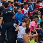 ورقة ضغط سياسية وتعقيدات قانونية.. لماذا تفشل إسبانيا في ترحيل القاصرين المغاربة؟