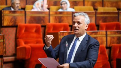 حصري.. وزير الاستثمار كريم زيدان يؤسس شركة بطنجة ويسند تسييرها بالوكالة لشخص آخر