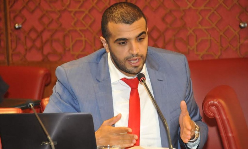 بعد موجة الهجرة الجماعية نحو سبتة.. رضا بوكمازي: «منسوب الثقة في قدرة البلد على تحقيق كرامة المواطن يحتاج إلى الكثير»